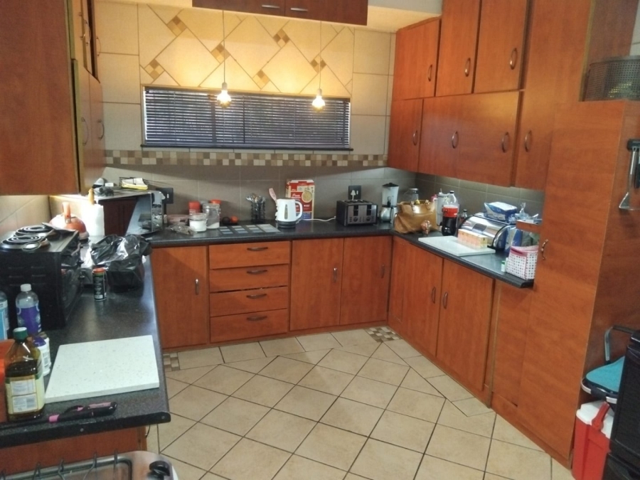 4 Bedroom Property for Sale in Lourenspark North West